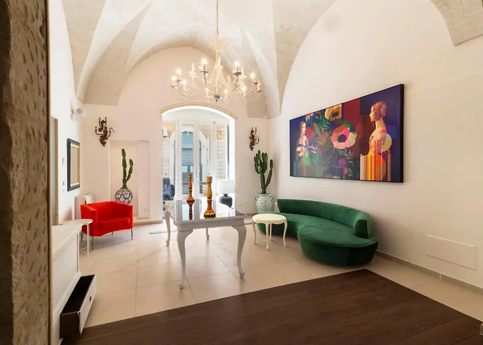 Palazzo Cavour