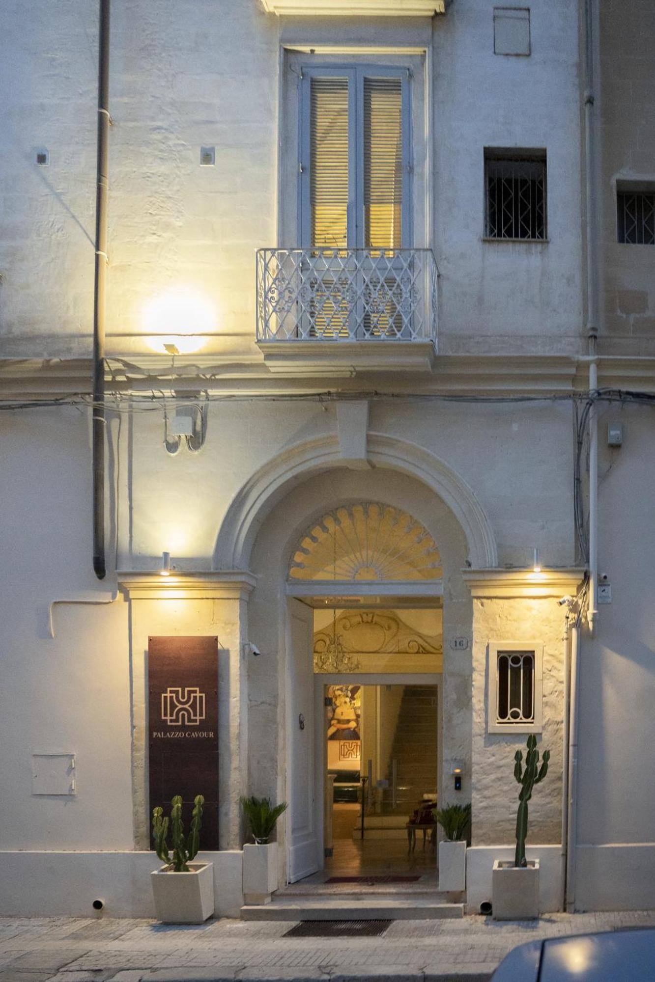 Palazzo Cavour Couette-café Lecce