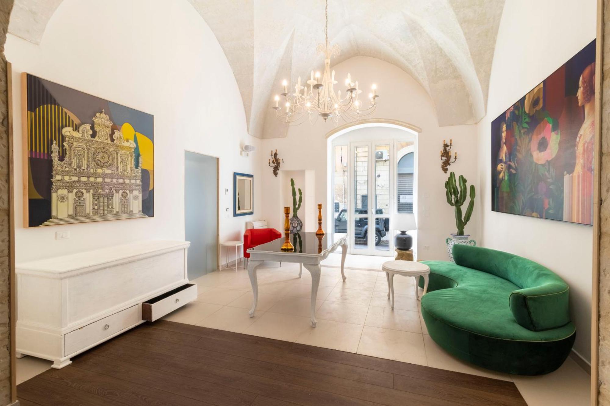 Palazzo Cavour *